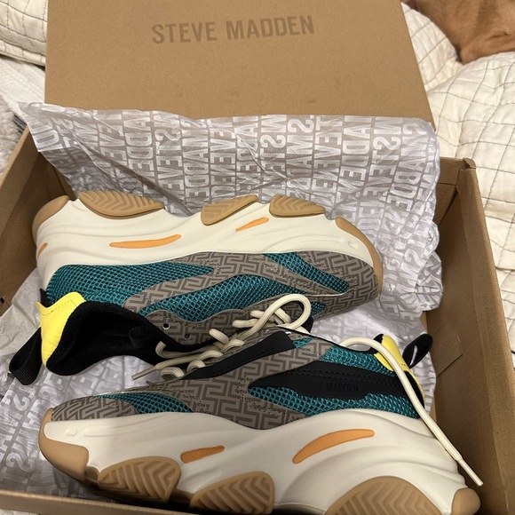 New Steve Maden Women’s Shoes sz 6.5 - Picture 3 of 5